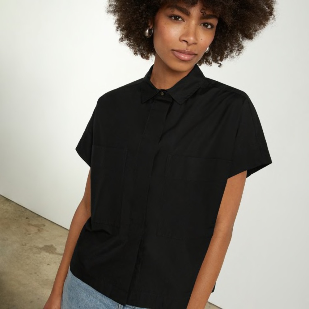 Everlane The Short-Sleeve Box Shirt. Size XXS. Black.